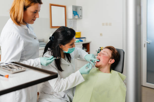 Best Emergency Broken Tooth Repair in Woodsboro, TX
